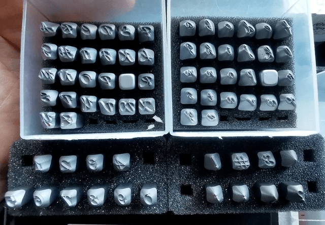 Font Fixation ALLURA 4mm Full Set incl. Numbers & Symbols