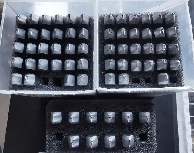 Font Fixation SWEET PINEAPPLE 3.5mm Uppers, Numbers & 3 symbols for KIM